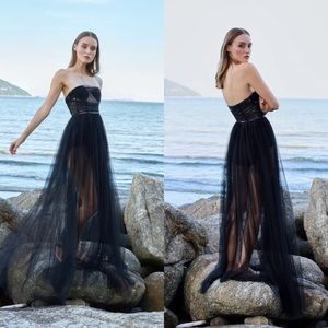 Sau Lee black Bella Gown (brand sold on Revolve)